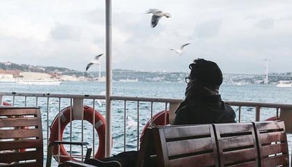 美图炒币浮亏超3亿