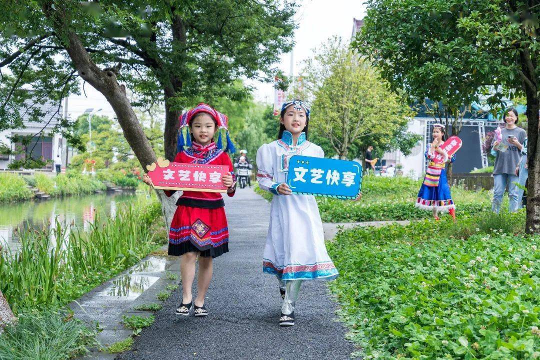 接地气聚人气！林埭镇“文艺快享”走进田间地头、家门口！