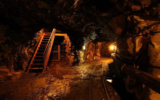 全球最“尴尬”的金矿，满地黄金无人挖，淘金者：傻子才挖