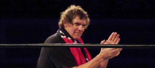 WWE赢得合约公文包的原因,难道是老麦为求变而改变?