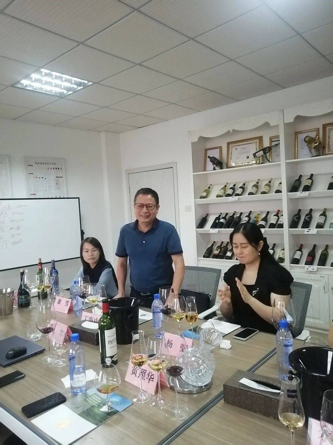 金网教育精英学员企业走访活动走进迪士美酒业
