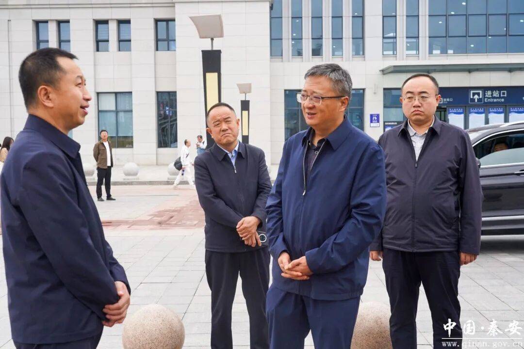 秦安县安委会第四次全体会议暨秋冬季森林草原防灭火工作会议召开