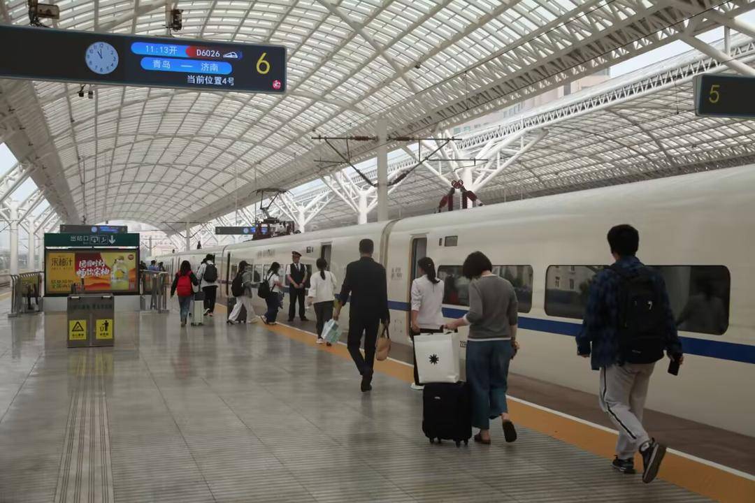 “双节”假期,铁路青岛站预计发送旅客170万人