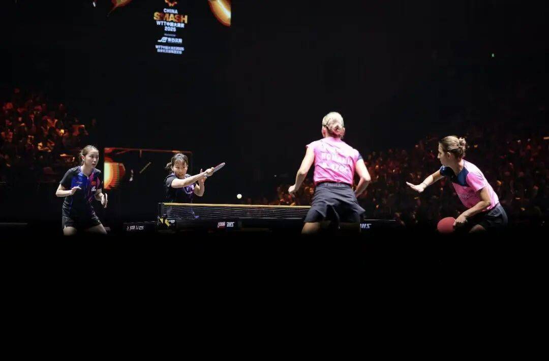 国乒提前锁定混双冠军，男、女双打各有3对进4强 | WTT中国大满贯双打