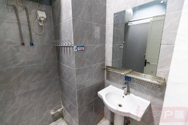 从8人间到夫妻房,郑州富士康员工幸福安居“进行时”