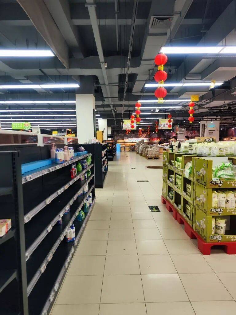 货架几近清空！杭州又一大超市要关门！不少人常去