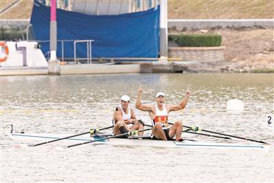 倪旭林/聂毅德赛艇夺冠 广东代表团迎开幕式后首金
