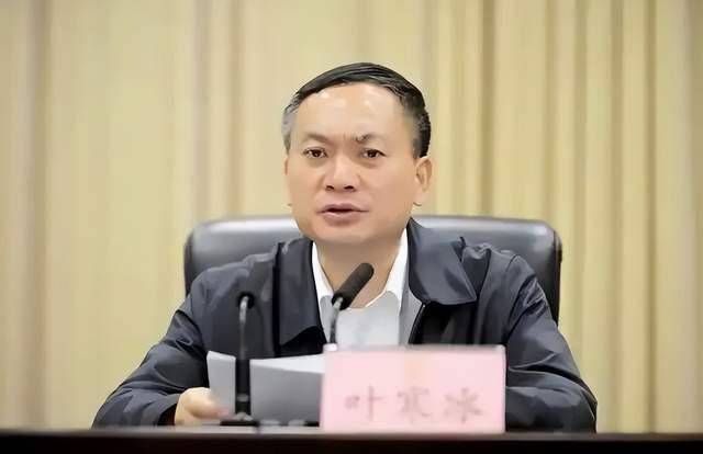 中纪委连打两虎