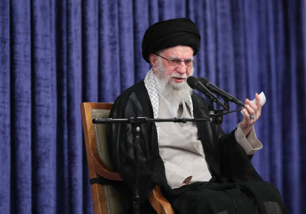 “罕见”，伊朗情报部长公开指责：美以密谋刺杀哈梅内伊