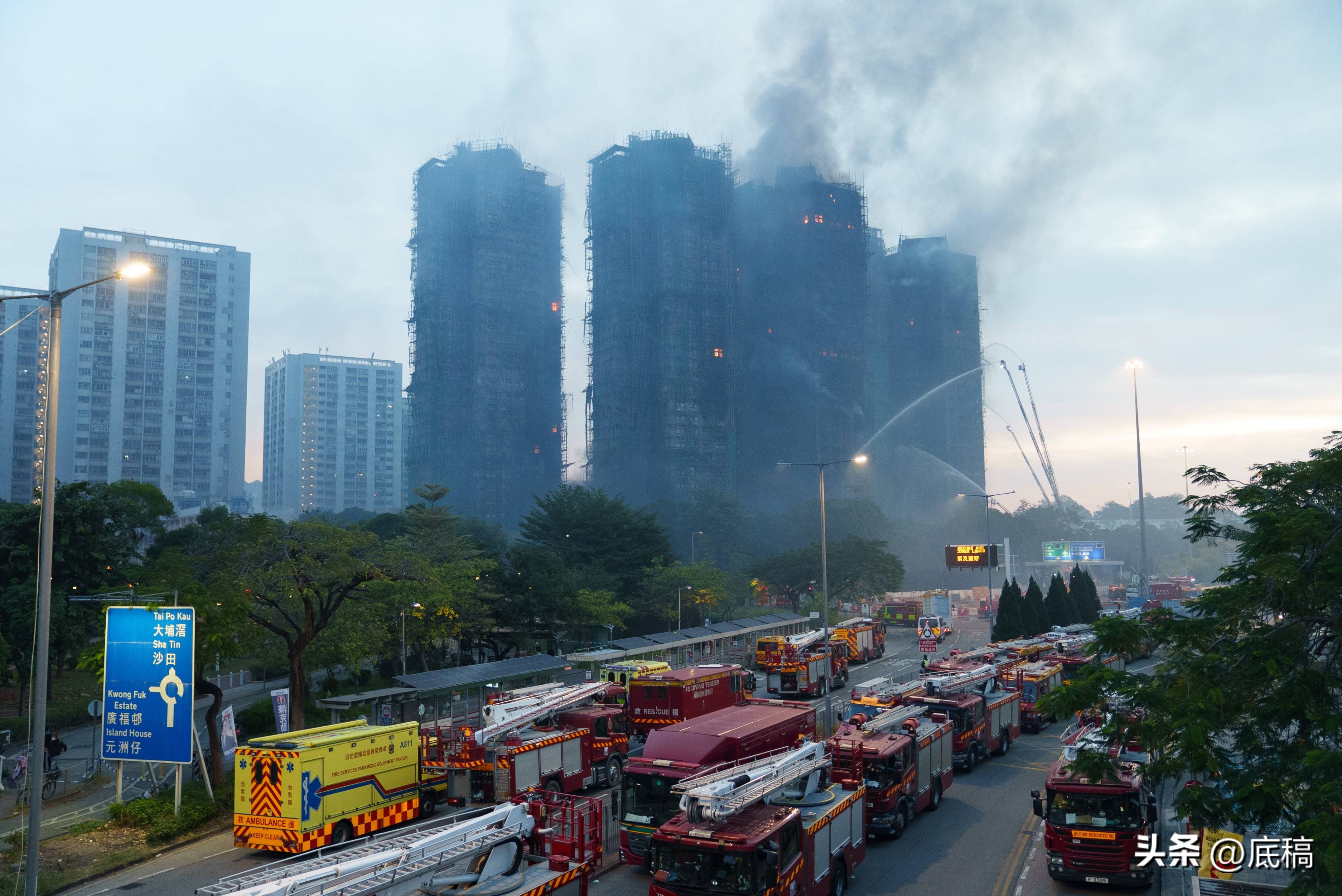 香港宏福苑大火中的一夜:“眼睁睁看着整栋楼被烧”,有住户称母亲仍失联