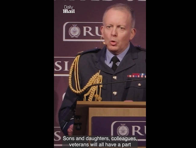 英国国防参谋长呼吁“准备牺牲儿女”，评论区大翻车